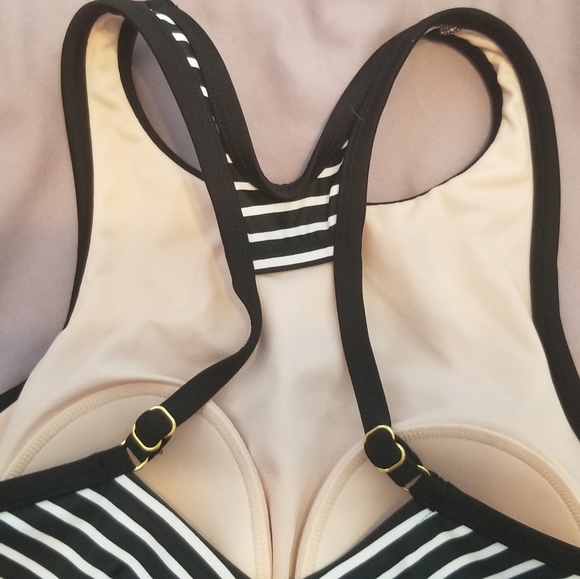 NWT Women's Swim Top - Picture 3 of 4